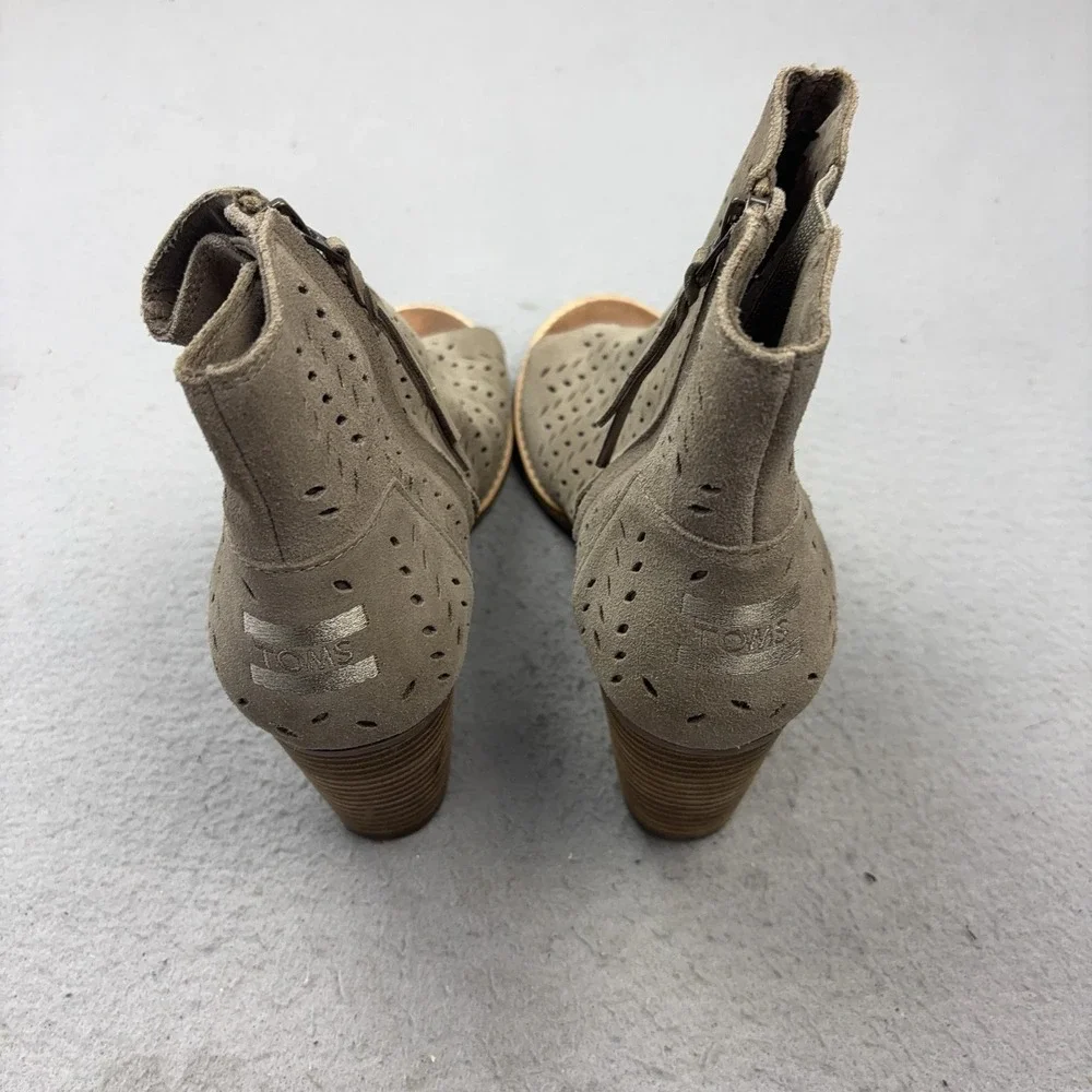 TOMS Boots Womens Size 9.5 Beige Suede Peep Toe Perforated Ankle Zip Block Heel